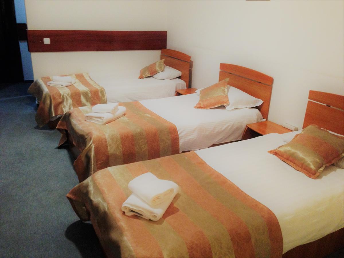 קריובה Hotel Lido מראה חיצוני תמונה